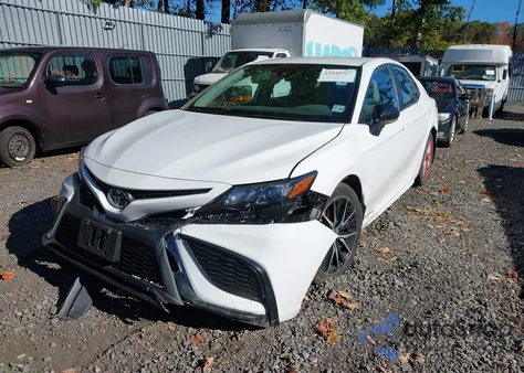 2023 Toyota Camry Se Awd z USA, uszkodzony, nr VIN 4T1G11BK2PU106495